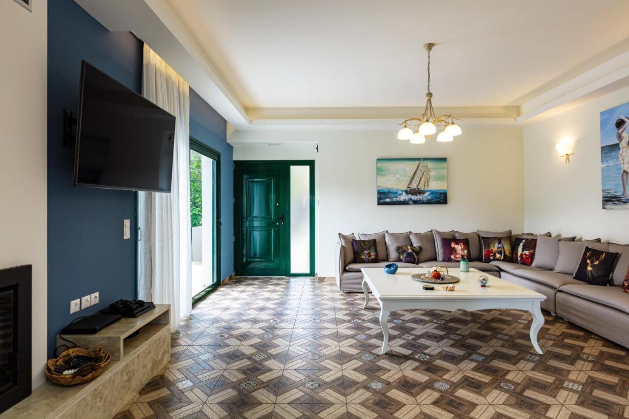 Alonia Villa, Refined Living With 50M2 Private Pool, By Thinkvilla Melidhonion  Экстерьер фото