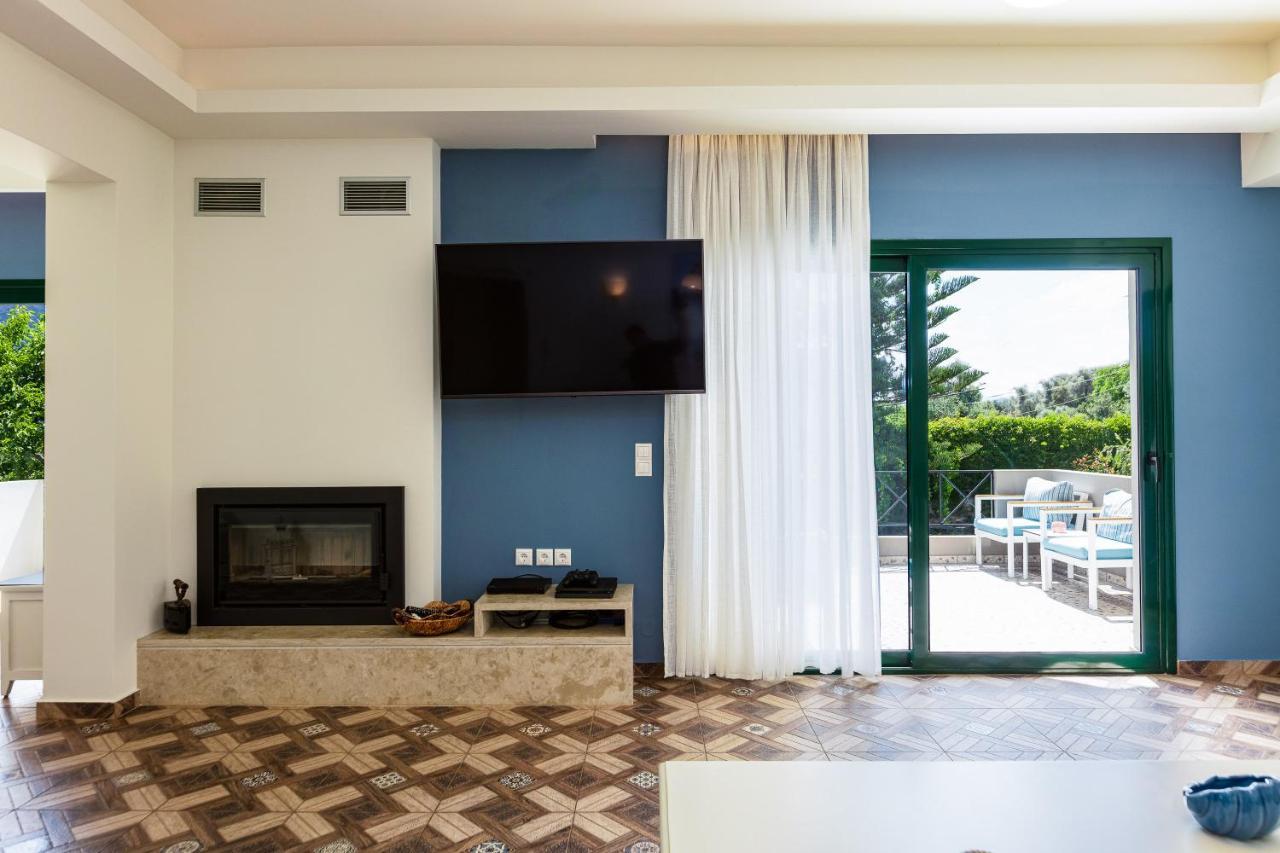 Alonia Villa, Refined Living With 50M2 Private Pool, By Thinkvilla Melidhonion  Экстерьер фото