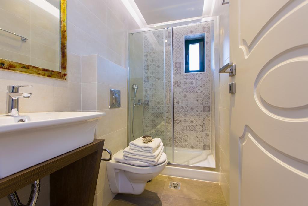 Alonia Villa, Refined Living With 50M2 Private Pool, By Thinkvilla Melidhonion  Номер фото